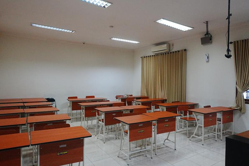Student Desks and Chairs
