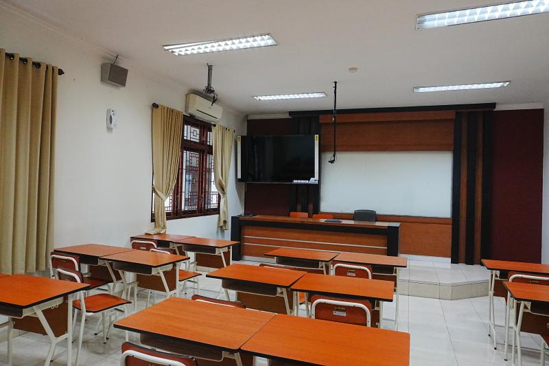 Student Desks and Chairs